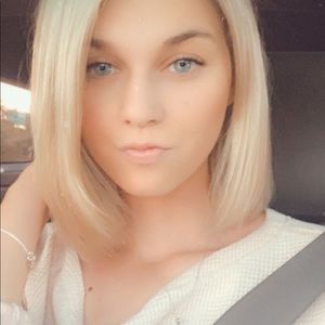 Meet your Posher, Kenzie